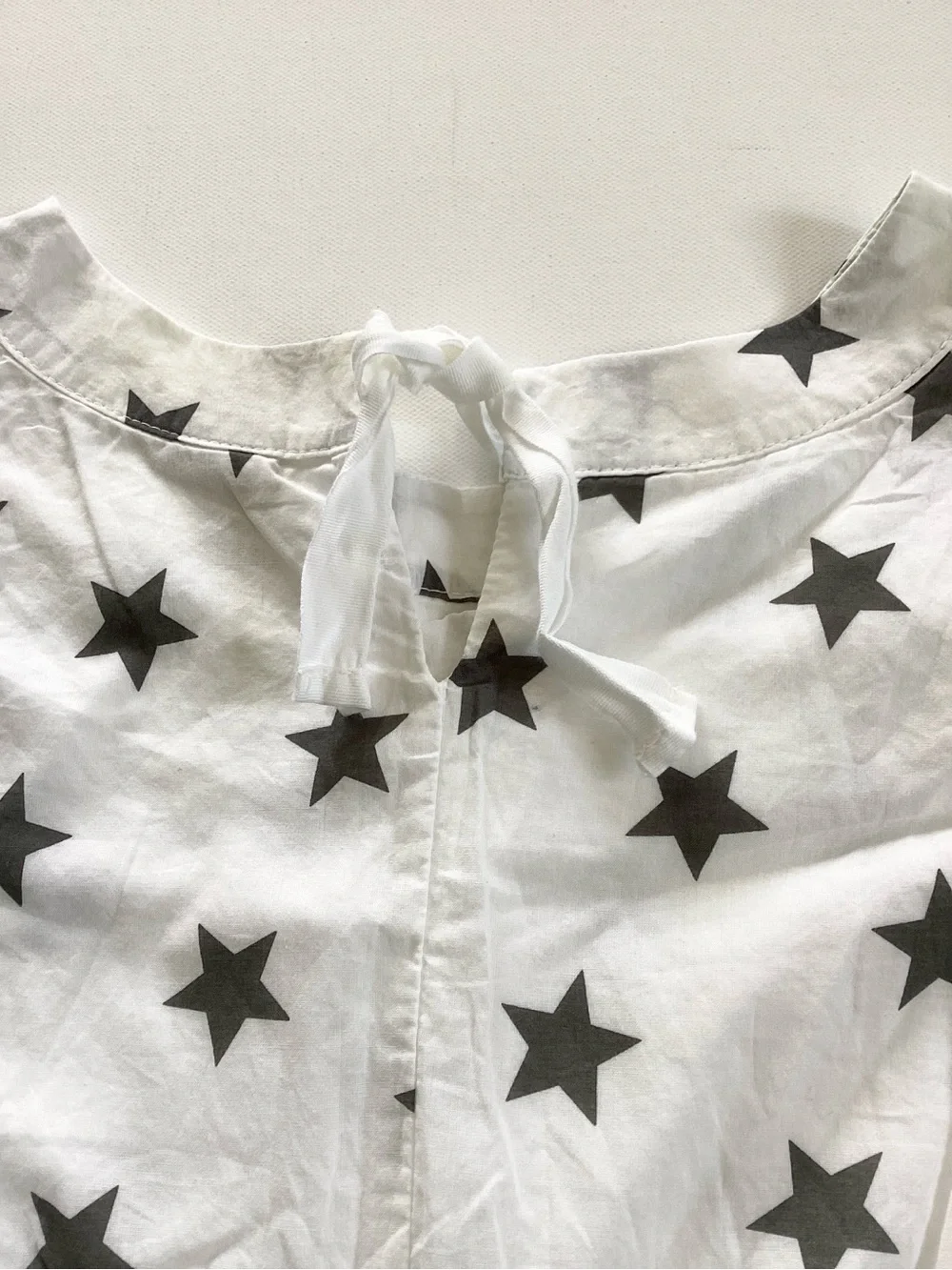 GAP sleeveless white